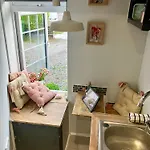 Apartment At 39