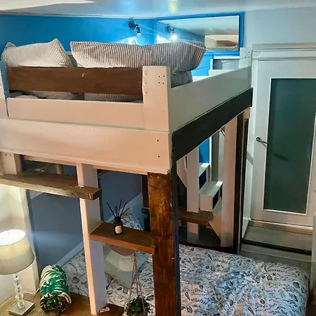 Apartment At 39