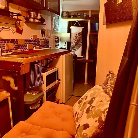 At 39 Apartment